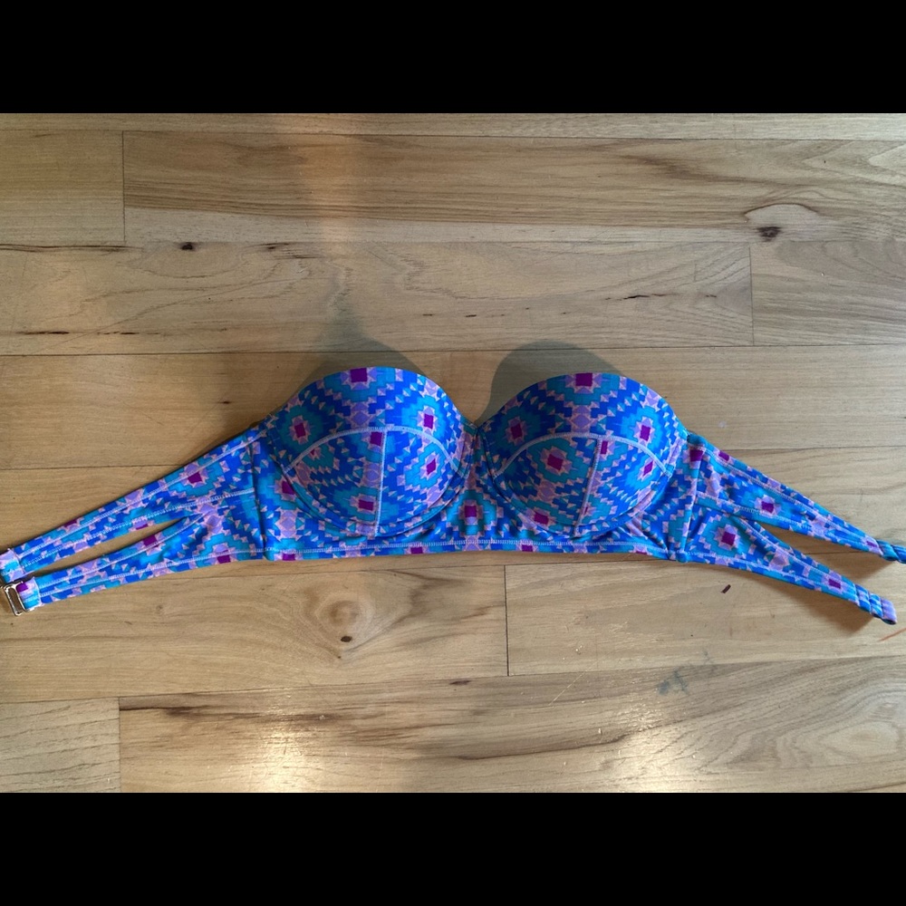 Swimsuit top
